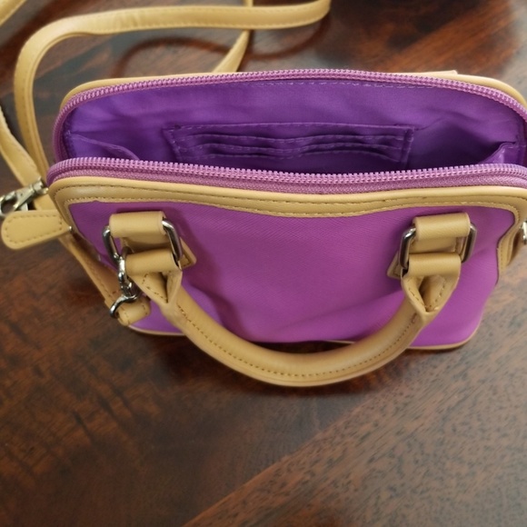 Giani Bernini Block Signature Bright Violet Mini - Picture 4 of 5